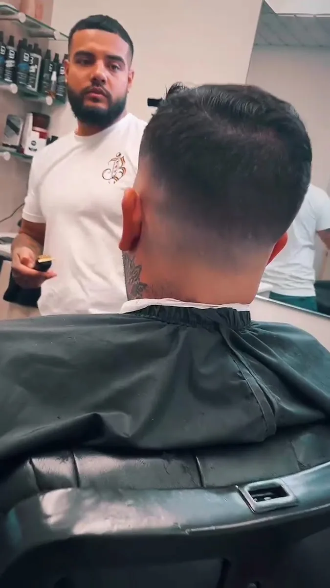 Blessed Hands Barber Parlor | Jovanni The Barber — barber shop (photo 11)