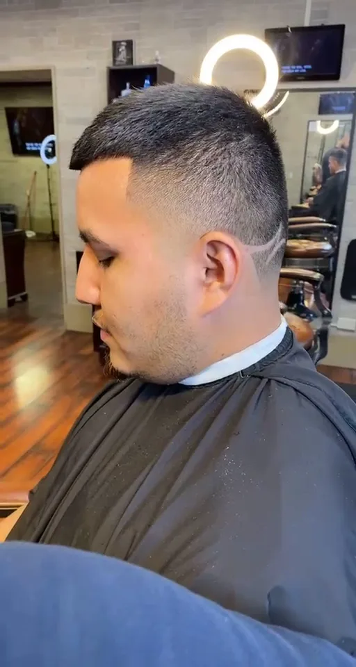 Blessed Hands Barber Parlor | Jovanni The Barber — barber shop (photo 15)