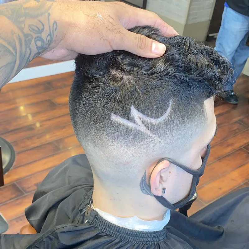 Blessed Hands Barber Parlor | Jovanni The Barber — barber shop (photo 16)