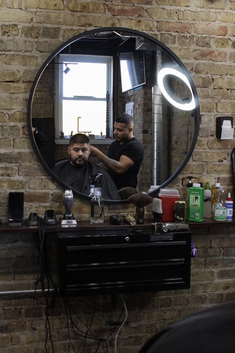 Blessed Hands Barber Parlor | Jovanni The Barber — barber shop (photo 8)